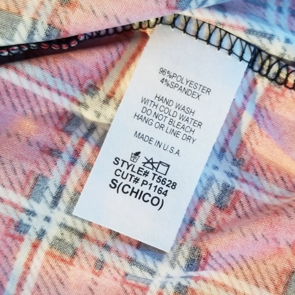 💋Frumos Plaid Tulip Hem Cowl Neck Tunic small size available only - Picture 8 of 8